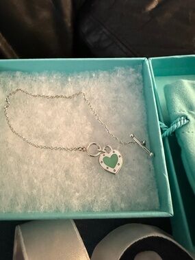 Brand new Tiffany heart bracelet with toggle
